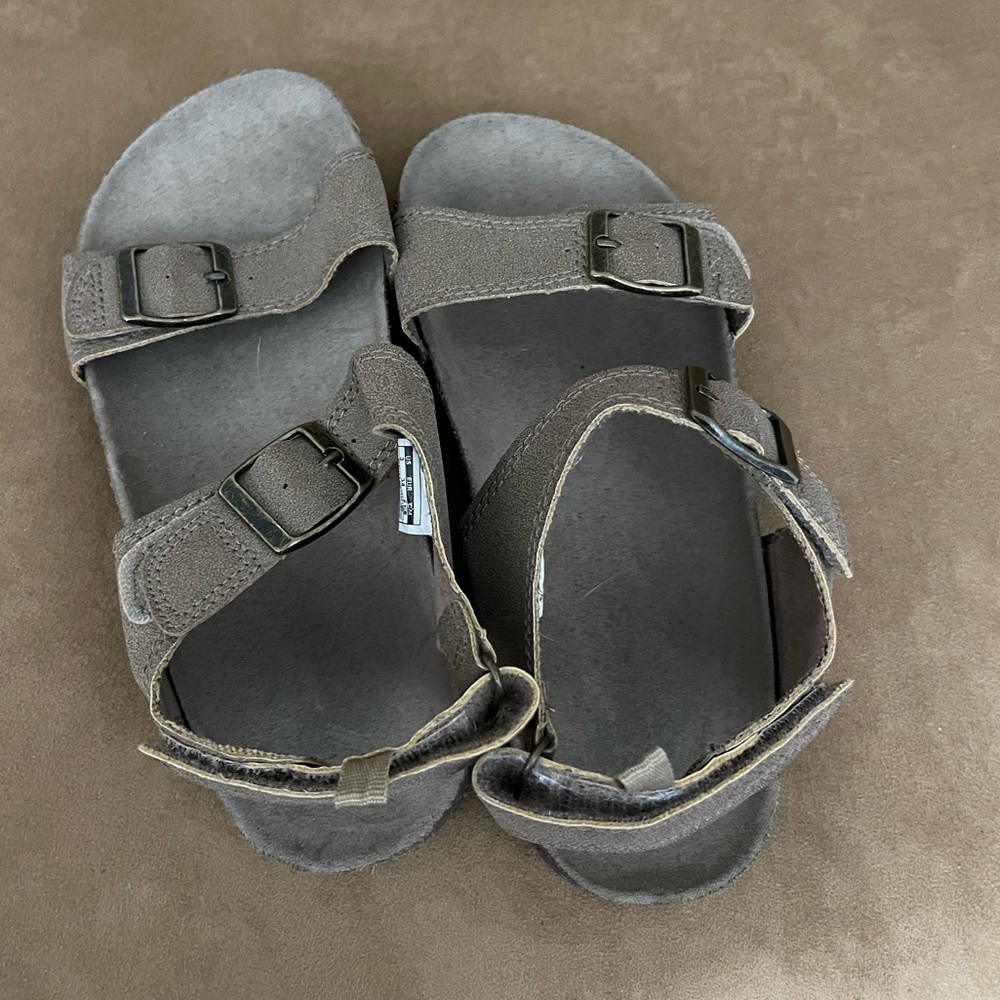 Sandals - Picture 3 of 5